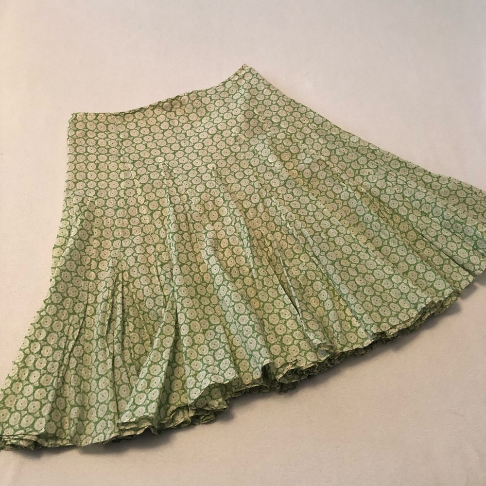 Etcetera vintage looking fun flowey floral skirt!